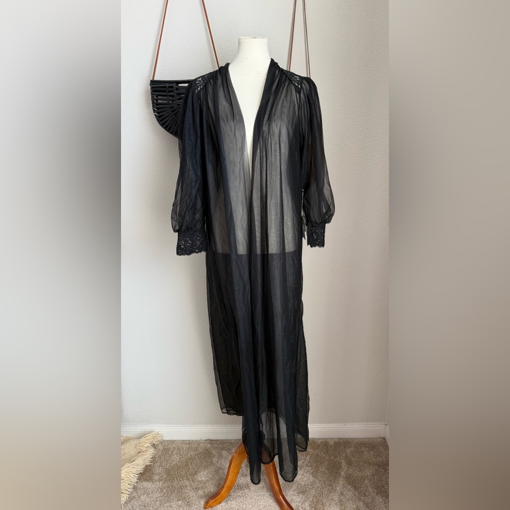 NWT Vintage 1960’s Black Chiffon Sheer Puff Sleeve Intimate Robe, Size Medium
